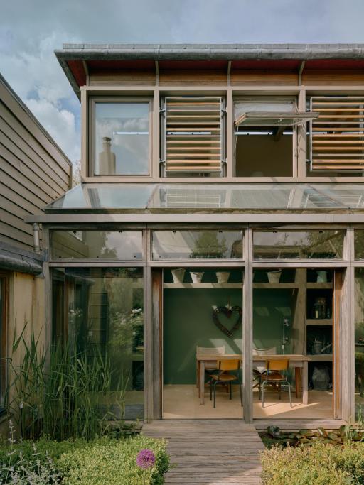 Conservatory from the courtyard with pool 